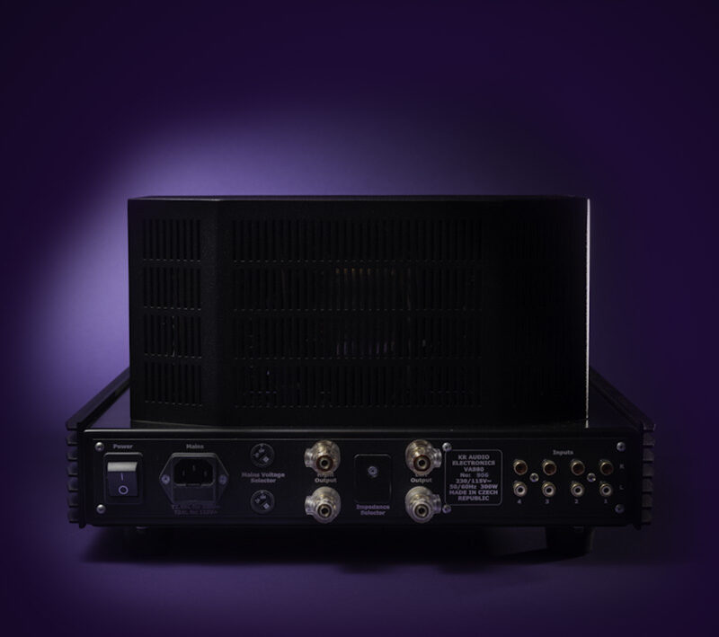 VA880